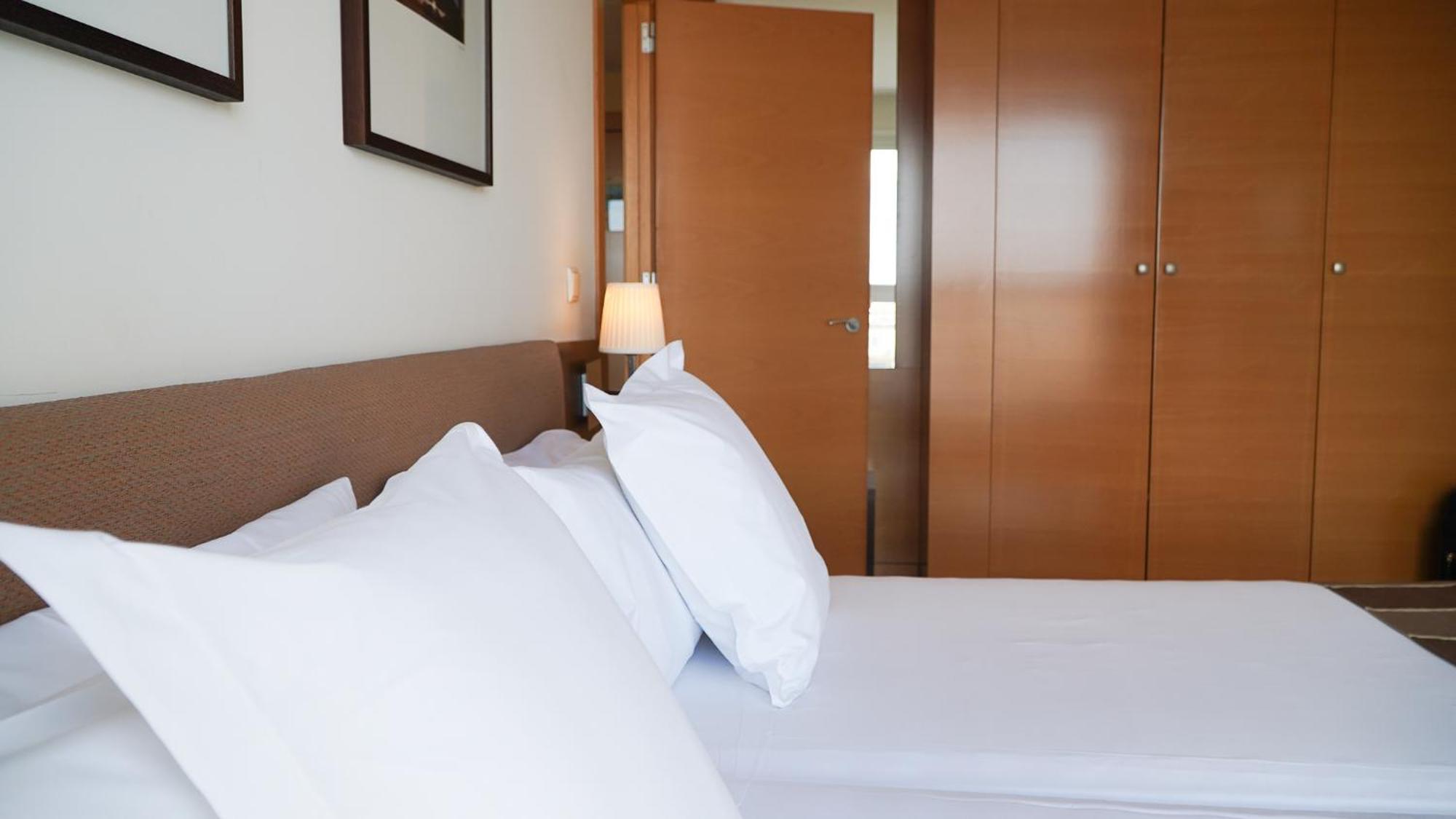 เวร์ติเซ เซบียา Hotel เซบีญา ภายนอก รูปภาพ