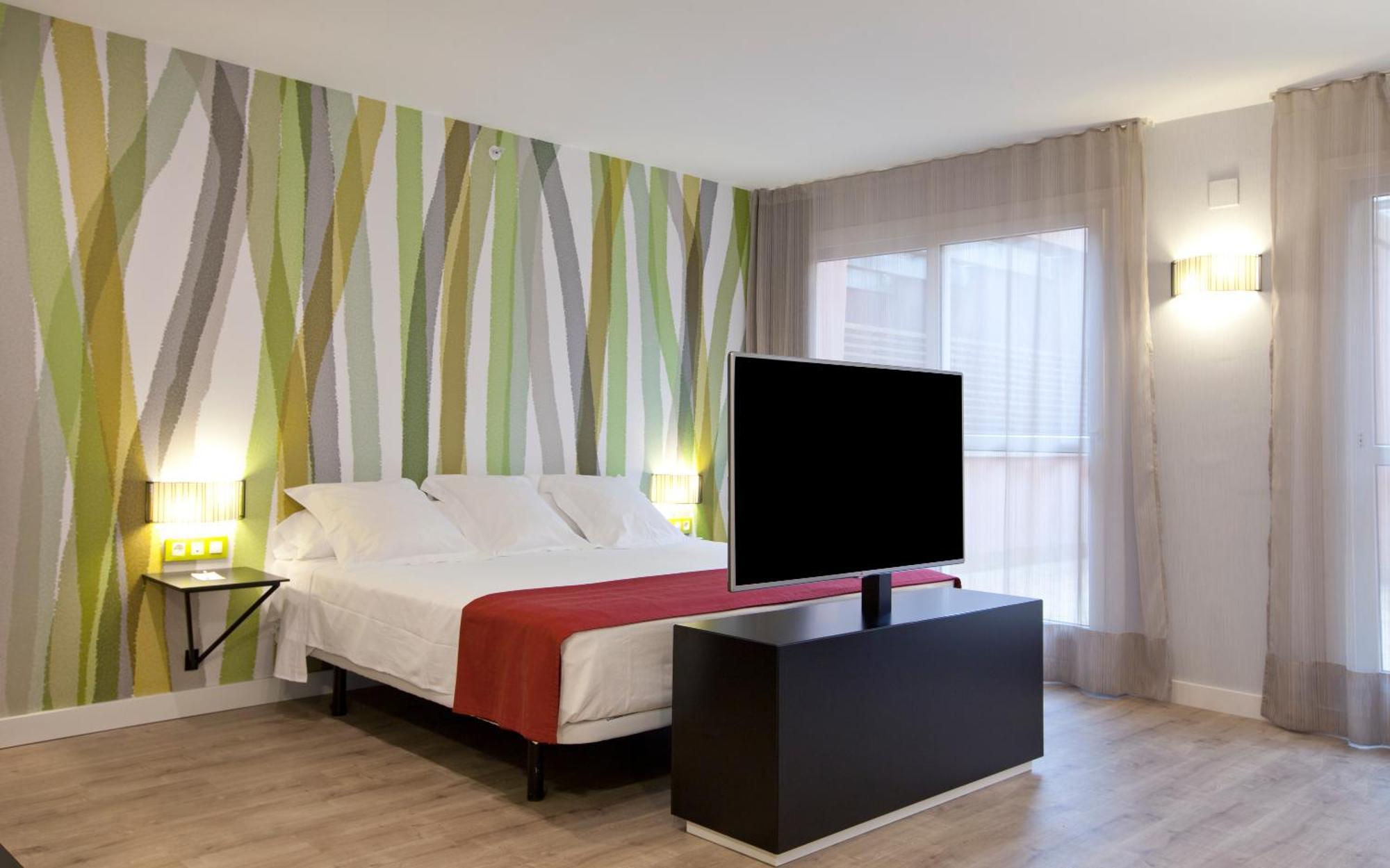 เวร์ติเซ เซบียา Hotel เซบีญา ภายนอก รูปภาพ