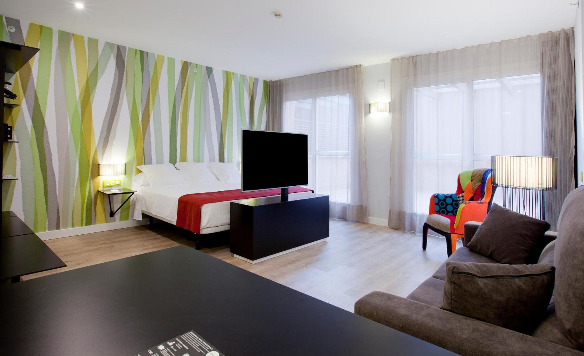 เวร์ติเซ เซบียา Hotel เซบีญา ภายนอก รูปภาพ